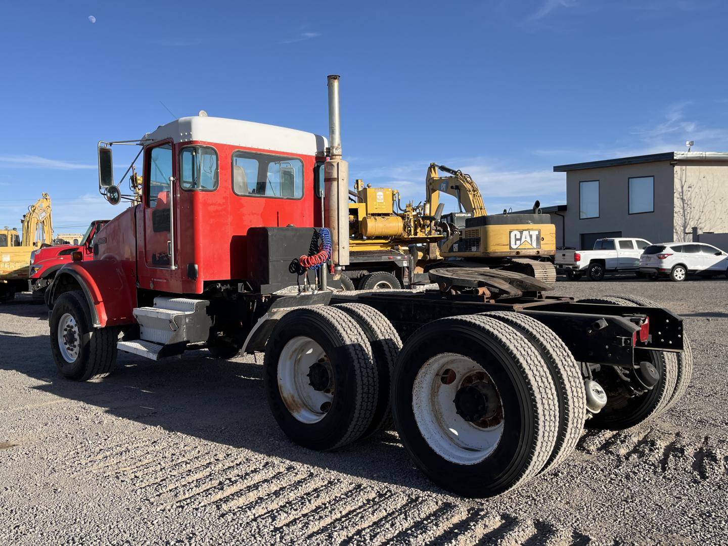 TRACTOCAMION KENWORTH W900